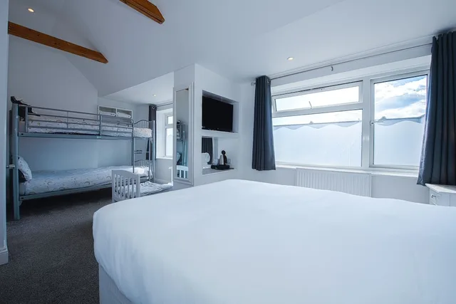 غرفة قياسية ثلاثية، OYO The Pier Hotel 5/10