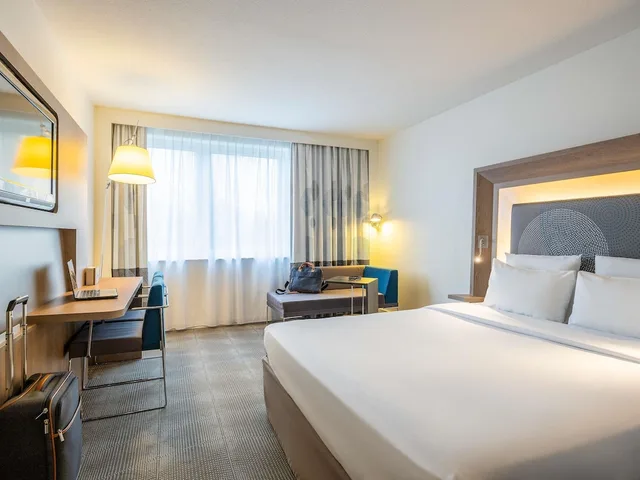غرفة بريميوم سوبيريور بسرير مزدوج، NOVOTEL BRUSSELS AIRPORT 1/10