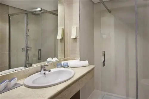 جناح بإطلالة على البحر بشرفة، Ocean House Costa del Sol by Grupotel 1/1
