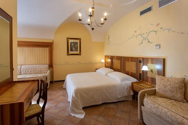 غرفة سوبيريور رباعية، Villa Tuscolana Park Hotel 1/6