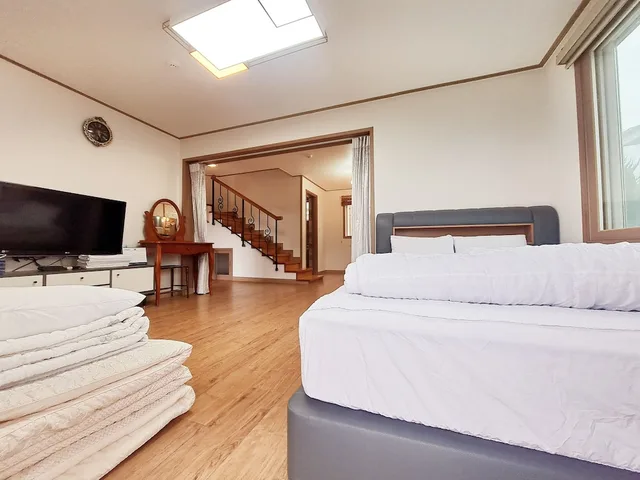 Duplex, Apartment, Double and Twin Beds, Gillime Pension 2/10