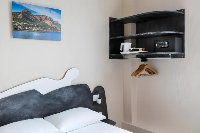 غرفة مفردة، L'Esterel 2/2