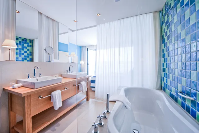 Junior Suite, Lateral Side Sea View، Falkensteiner Hotel And Spa Iadera 2/2