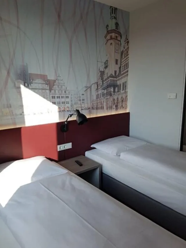 غرفة قياسية بسريرين منفصلين، Campanile Leipzig Halle Airport 3/7