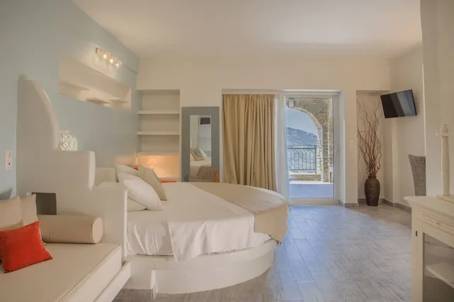 جناح استوديو شهر العسل بسرير كينج بإطلالة على البحر، Aegean Castle Suites Greek Hospitality Experience 2/4