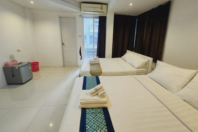 Standard, Twin Beds, Zenith Life 9/10
