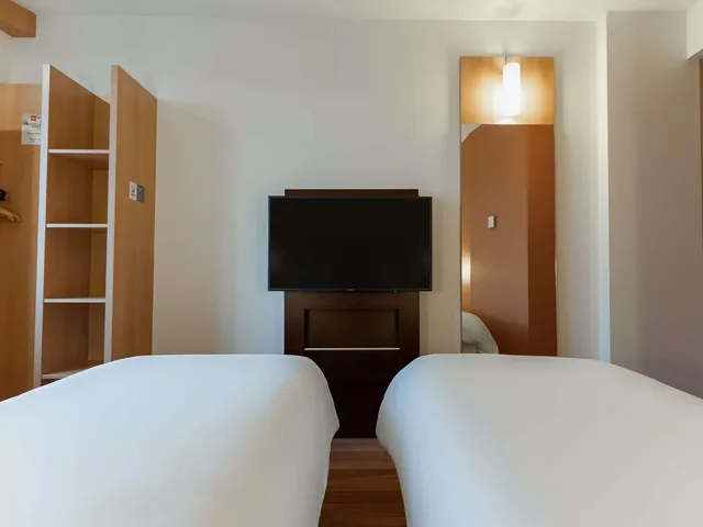 غرفة قياسية بسريرين منفصلين، Ibis Barcelona Mollet 4/6