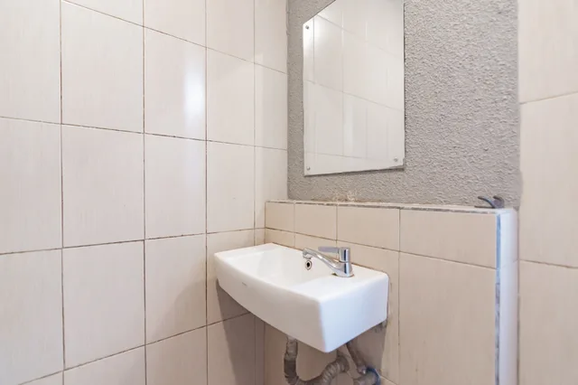 غرفة بسريرين منفصلين، RedDoorz @ Dago Pojok 3 5/6
