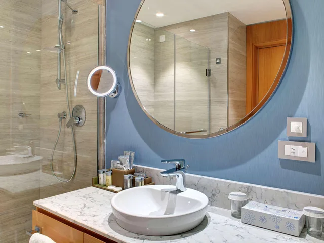 غرفة بسرير مزدوج بإطلالة على المتنزه، Rixos Premium Dubrovnik 4/6