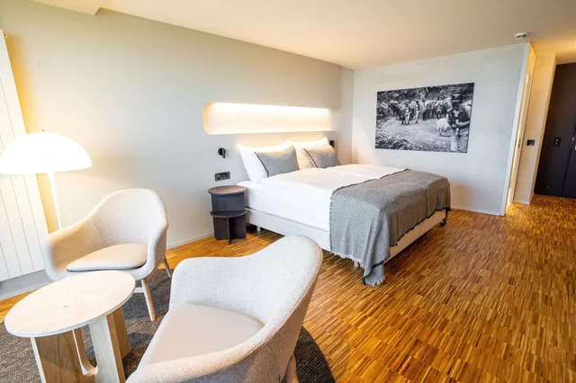 Superior, Double Bed, Hotel Heiden 15/16