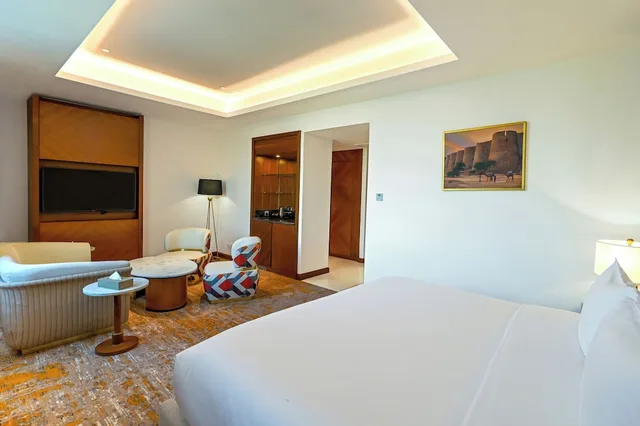 غرفة تنفيذية بسرير كينج، Movenpick Hotel Centaurus 7/10
