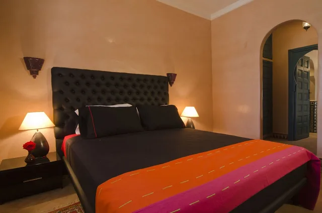غرفة بسرير كوين مع أريكة، Palais Riad Berbere 7/10
