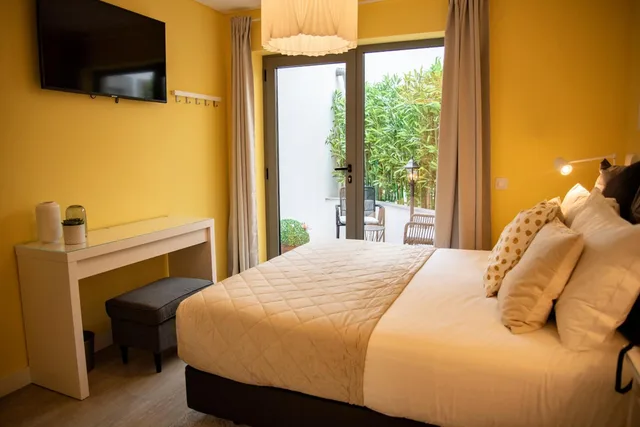 غرفة بسرير مزدوج بشرفة، Kavia Hotel do Largo 7/10