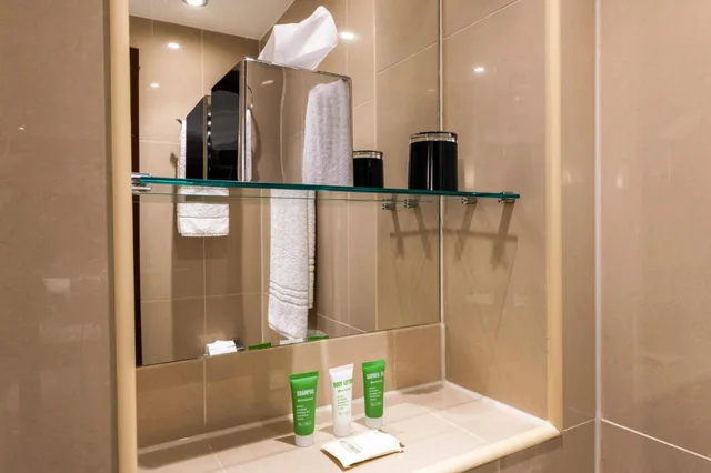 Room, Single, Small, Hyde Park International Hotel 8/10