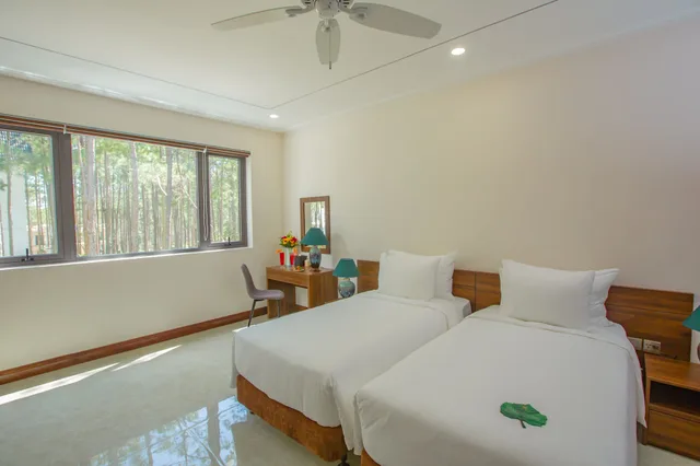 غرفة ديلوكس بسرير كينج بإطلالة على الحديقة بغرفة نوم واحدة، Cereja Hotel & Resort Dalat 2/6