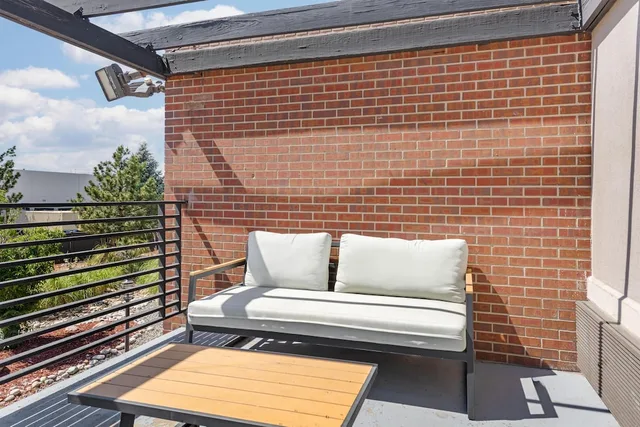 Suite, King Bed, Balcony, Best Western Denver East 4/7