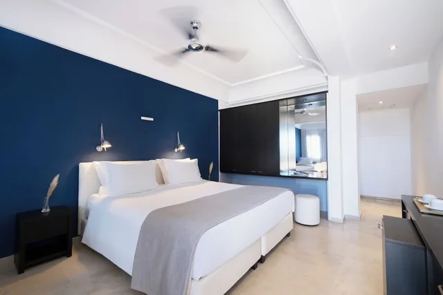 East, Triple, 1 King and 1 Single Beds, Garden View، Majestic 4/8