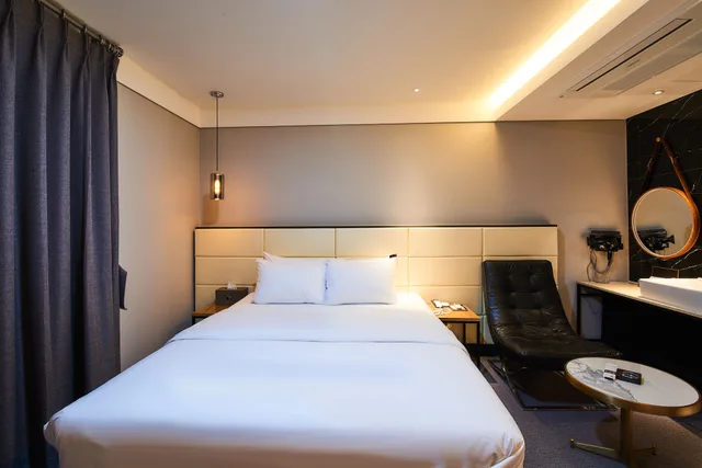 غرفة بريميوم بسرير مزدوج، West In Hotel 2/10