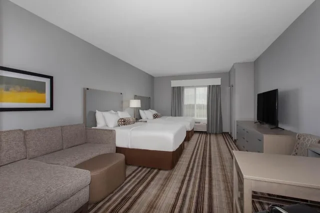 Studio, Suite, 2 Queen Beds, Hawthorn Suites by Wyndham Loveland 2/4