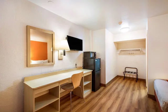 غرفة ديلوكس بسريرين مزدوجين، Motel6 Youngtown, AZ - Phoenix - Sun City 4/9