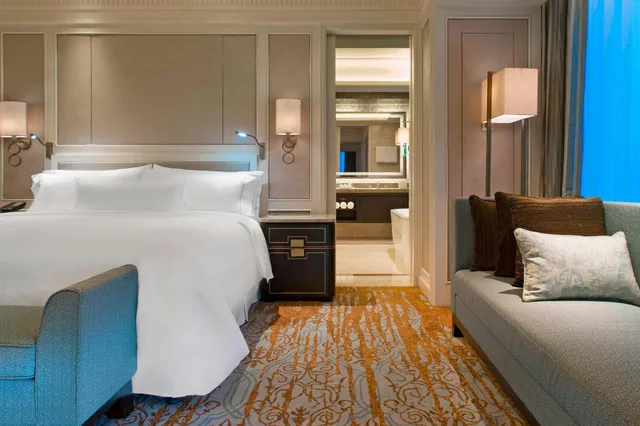 جناح كلوب، The Westin Qingdao 2/3