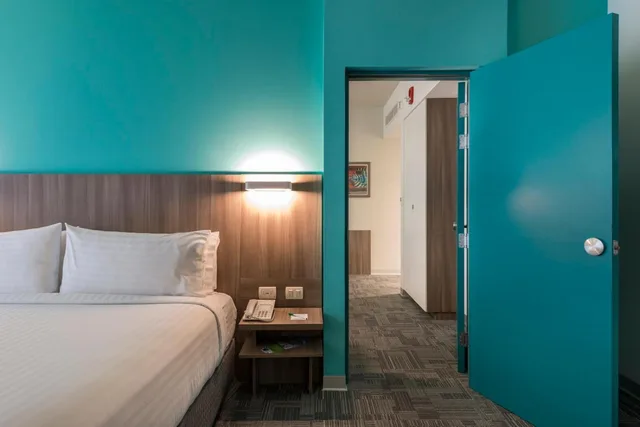 غرفة قياسية بسرير كوين، Holiday Inn Lima Airport 2/7