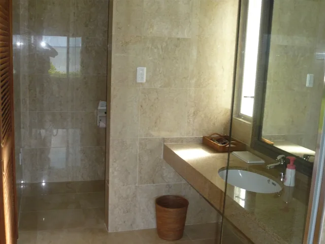Suite, Queen Bed, Ocean Front, Eco Village Iriomote 7/10