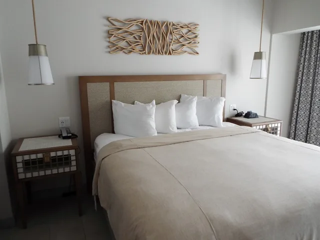 غرفة قياسية بسرير كينج، Chesapeake Resort 3/6