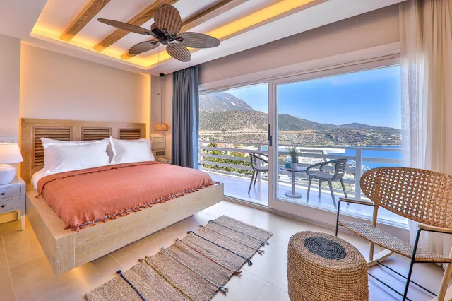 غرفة ديلوكس بسرير كوين بإطلالة على البحر، Kalkan Saray Suites Hotel 2/10