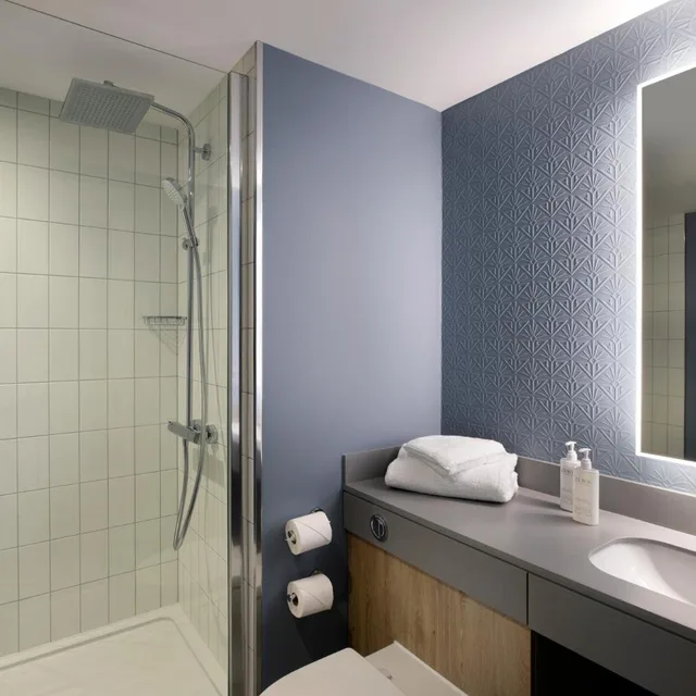غرفة سوبيريور بسرير مزدوج أو سريرين منفصلين، Leonardo Hotel Bristol City 5/6