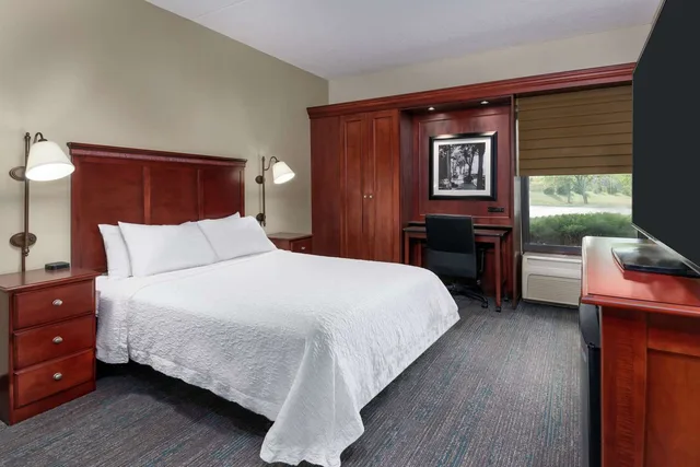 غرفة بسرير كوين بحوض استحمام لذوي الإعاقة، Hampton Inn by Hilton Indianapolis-South 3/4