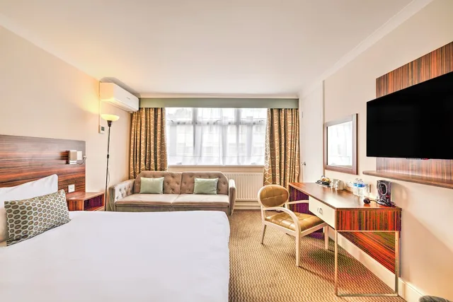 Accessible Double Room, Dancenter Lux Resort London City M25 5/8