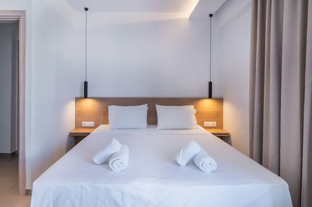غرفة سوبيريور بإطلالة جزئية على البحر، Kahlua Boutique Hotel 2/8