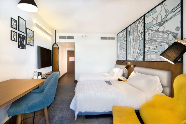 Deluxe, Twin Beds, Resort View، Le Meridien Abu Dhabi 6/9