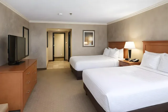 غرفة بسريرين كوين بحوض استحمام لذوي الإعاقة، Best Western Davison Inn 2/10