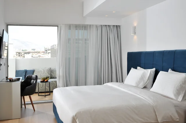 غرفة تنفيذية بشرفة، Athenaeum Grand Hotel 2/4