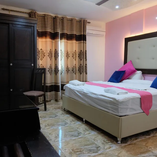 غرفة عائلية بحمام خاص، Petra Princes Hotel 1/9