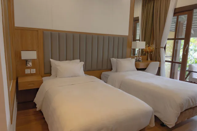 غرفة تنفيذية بإطلالة على البحيرة بغرفة نوم واحدة مفردة بسريرين منفصلين، Luang Prabang Oasis Villa Namnuea 2/4