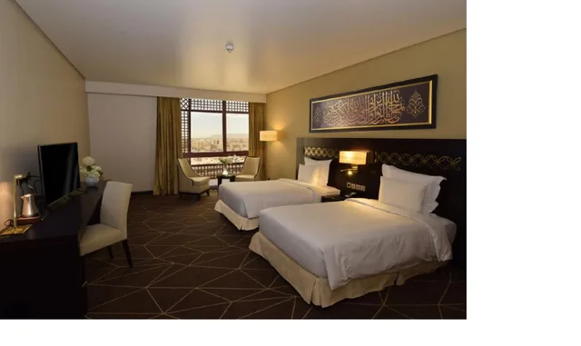 غرفة كلاسيكية ثلاثية، زمزم بولمان المدينة(PULLMAN ZAMZAM MADINA) 1/1