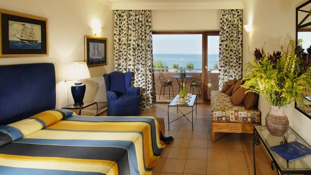 Mythica, Bungalow, Double Bed, Beach Front, Sofa، Aquila Rithymna Beach 1/2