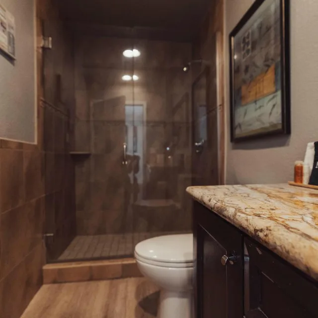 Family Suite, Dixie, 2 Bathrooms, The Dixie Hollywood 9/10