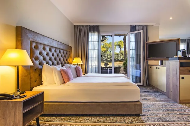 جناح جونيور بسرير كينج مع أريكة، Lindner Golf Resort Portals Nous 5/9