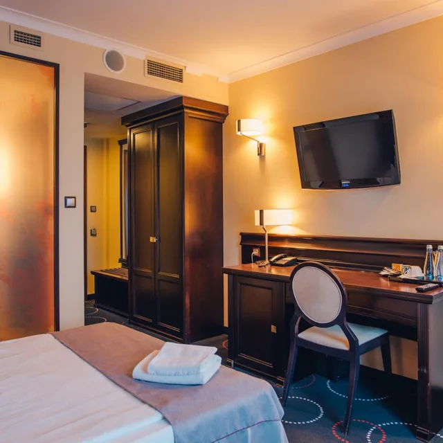 Room, Single, Admiral 2/6