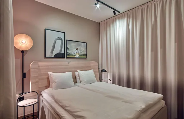 Room, Double Bed, No Window، Scandic Oceanhamnen 2/5