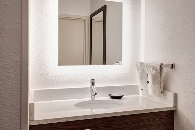 جناح بسريرين كوين مع سرير سحّاب إضافي، Springhill Suites Phoenix Downtown 2/9