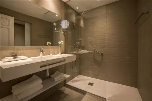 Junior Suite, Sea View, Estival Torrequebrada 3/3