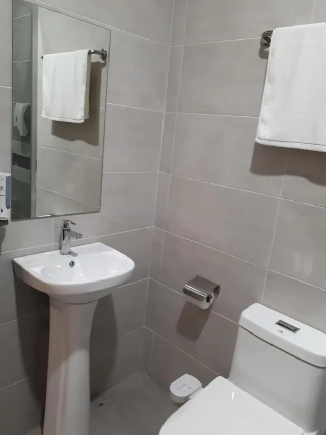 جناح عائلي، HOTIN INN 2/2