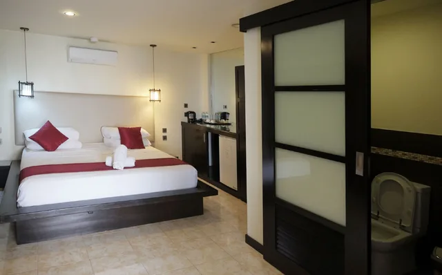 جناح بسرير كينج بإطلالة على البحر، Cliffside Resort Panglao 4/10