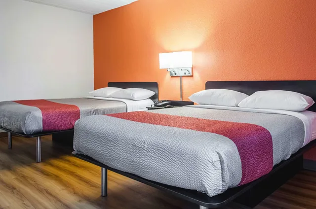 Room, Smoking, Motel6 Brockton, MA 1/3