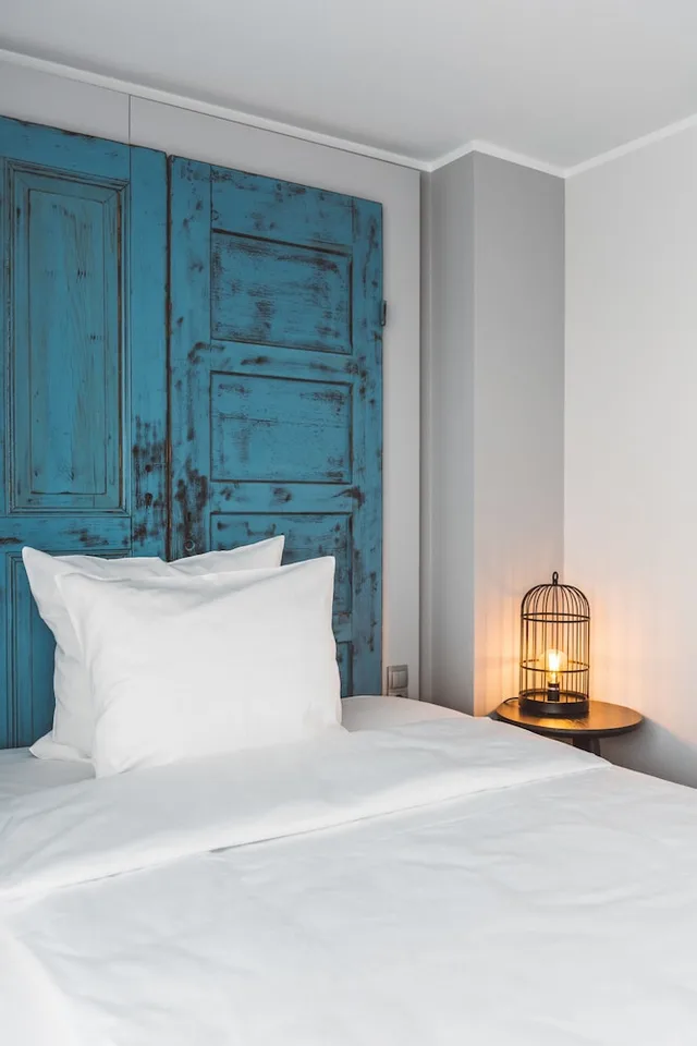 Standard, King Bed, Small, Hotel Berlin, Berlin, a member of Radisson Individuals 3/6